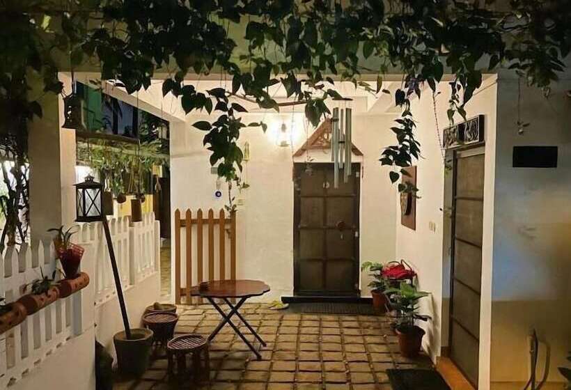 Habitación Deluxe, Reds Residency Homestay