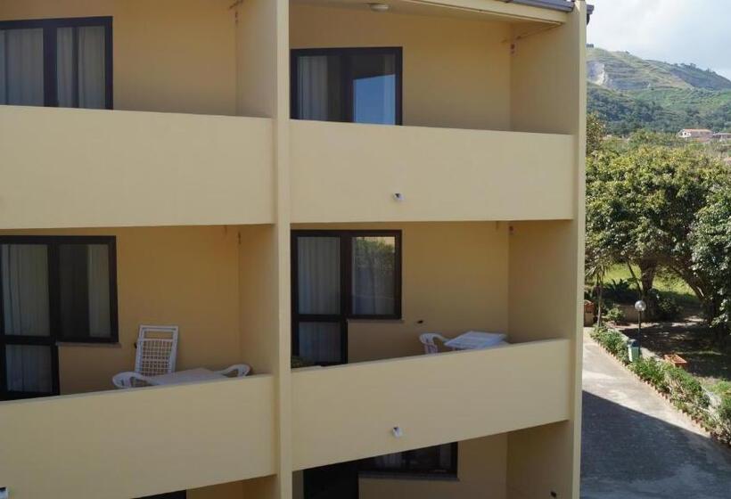 带1个卧室的带海景的公寓, Il Poggio Di Tropea