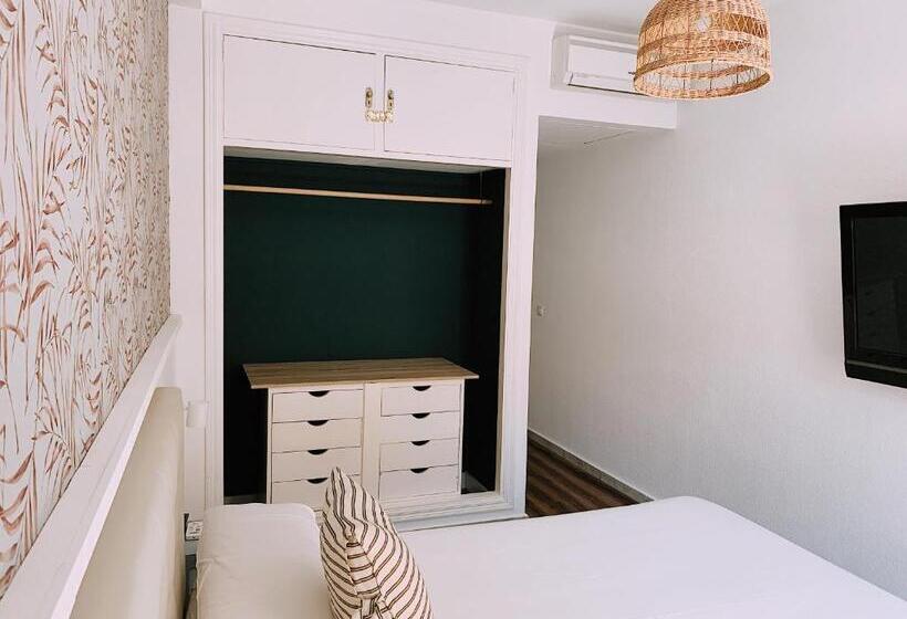 اتاق استاندارد با بالکن, Boutike Guesthouse