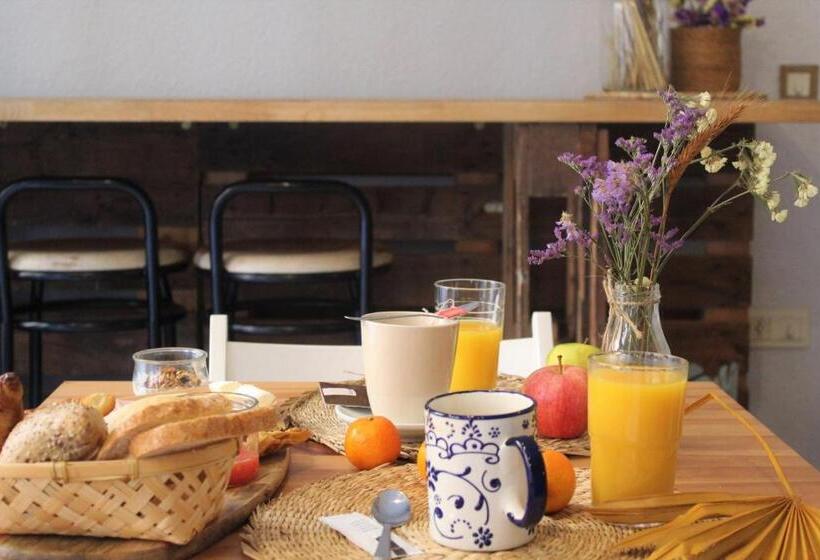 اتاق استاندارد با بالکن, Boutike Guesthouse