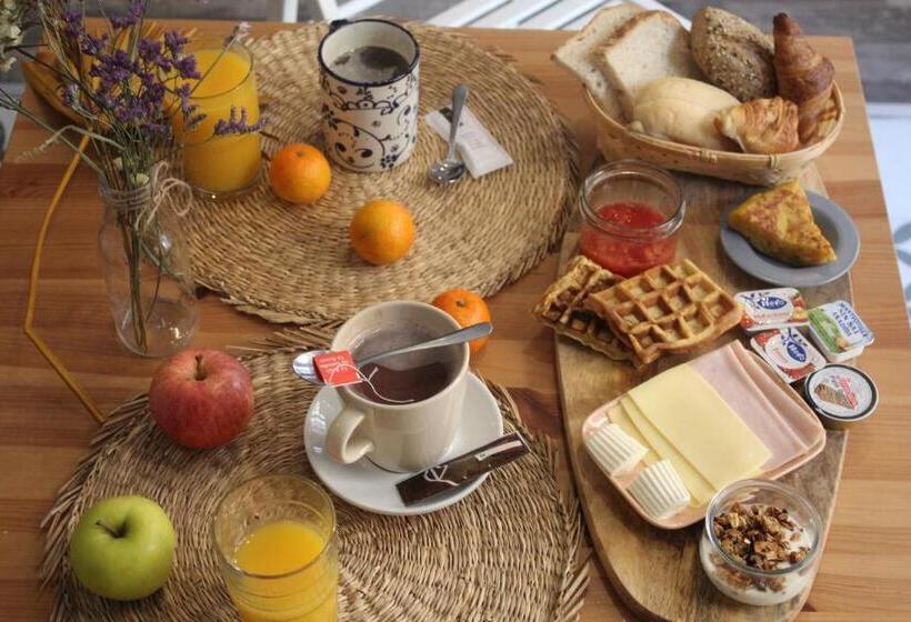 اتاق استاندارد با بالکن, Boutike Guesthouse