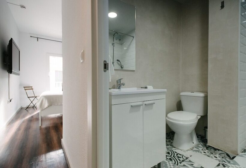 اتاق استاندارد با بالکن, Boutike Guesthouse