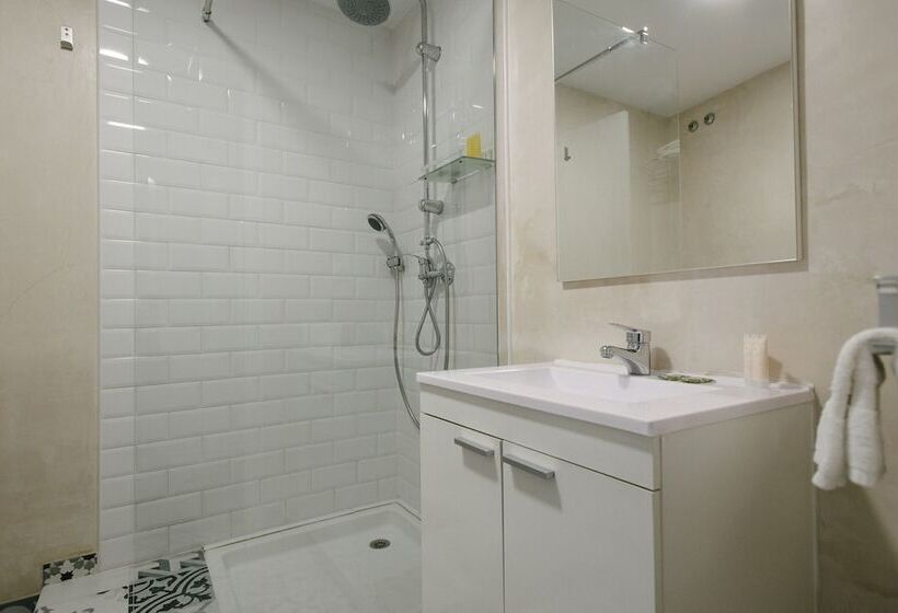 اتاق استاندارد با بالکن, Boutike Guesthouse