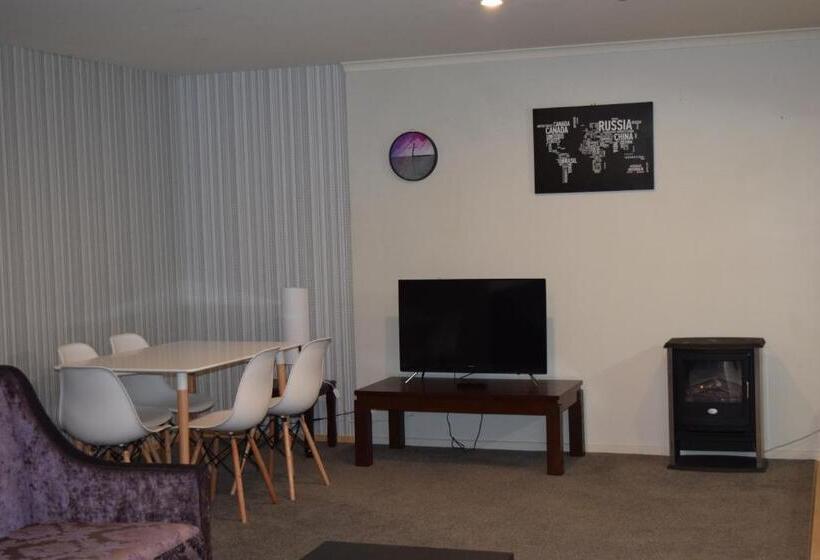 شقة 3 غرف, Silver Fern Lodge