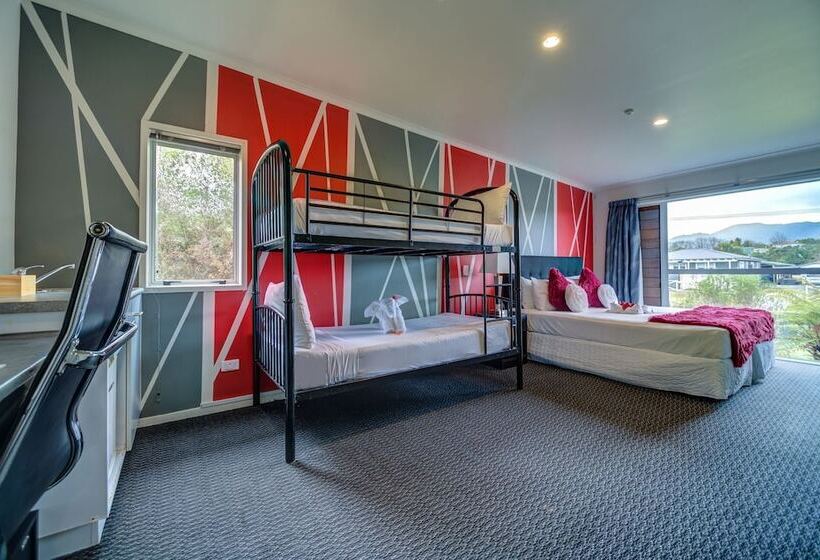 غرفة قياسية رباعية, Silver Fern Lodge