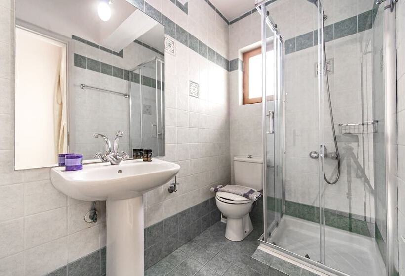 이코노미 룸 더블 침대, Casa Kasteli