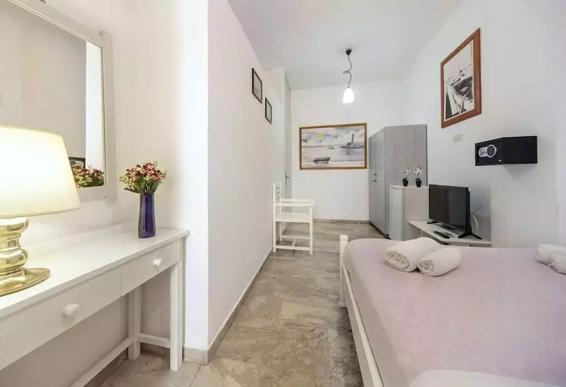 اتاق اکونومی با تخت دوبل, Casa Kasteli