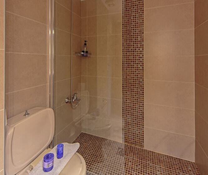 패밀리 룸, Casa Kasteli