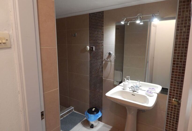 패밀리 룸, Casa Kasteli