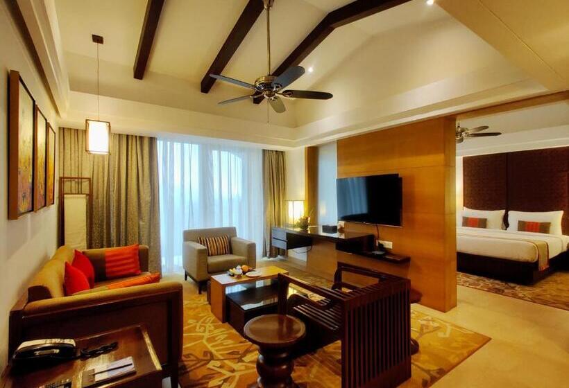 Люкс Классика, Fariyas Resort, Lonavala