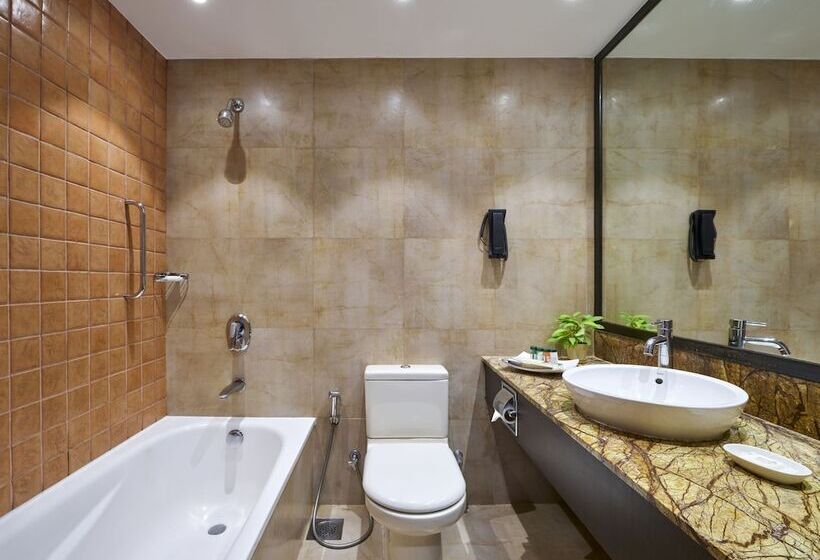 古典房间, Fariyas Resort, Lonavala