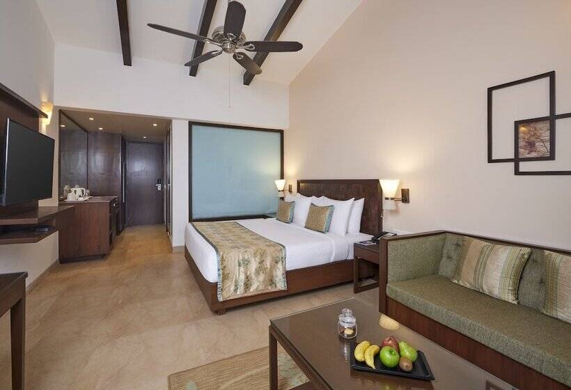 Номер Классика Кровать Кинг, Fariyas Resort, Lonavala