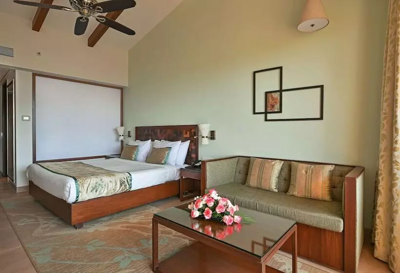 Classic-huone King-vuode, Fariyas Resort, Lonavala