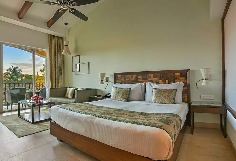 Classic-huone King-vuode, Fariyas Resort, Lonavala
