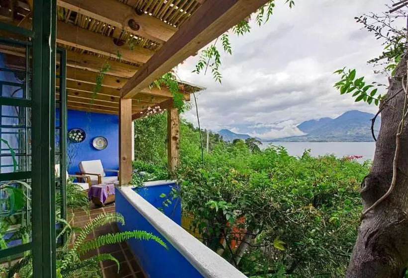 سوئیت با بالکن, Casa Palopo