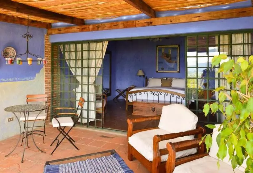 سوییت جونیور با بالکن, Casa Palopo