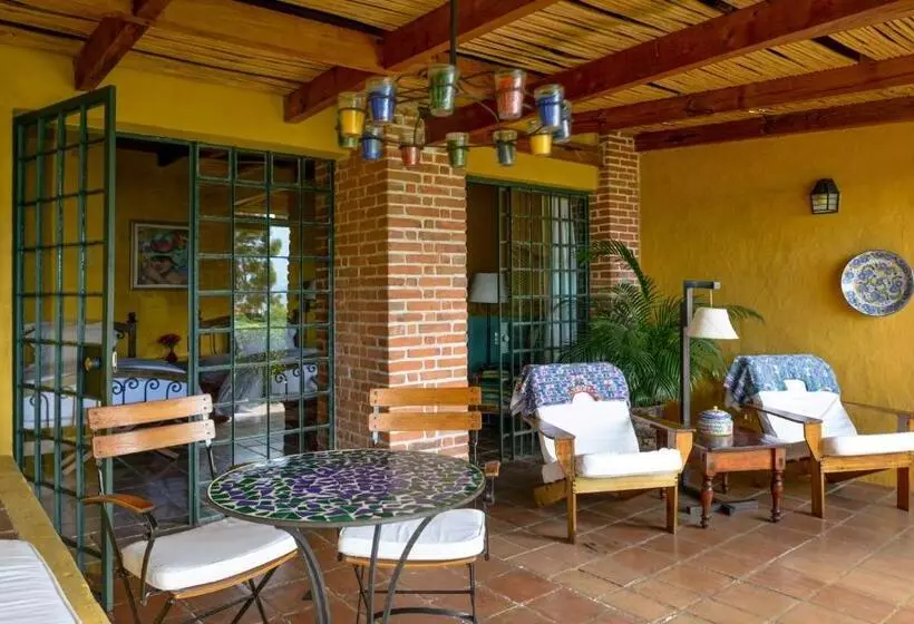 اتاق لوکس, Casa Palopo
