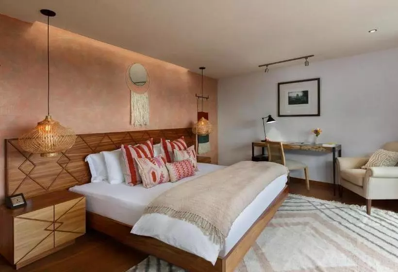 اتاق استاندارد با بالکن, Casa Palopo