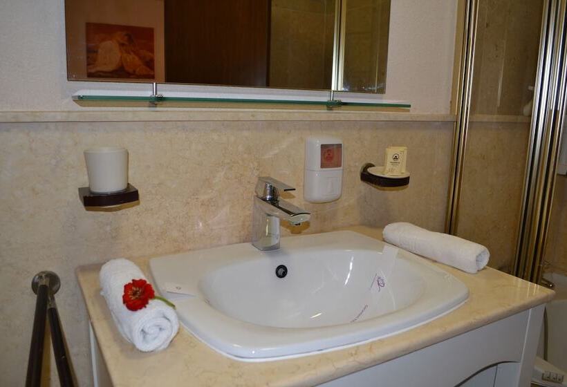 스위트, Phoenicia Comfort