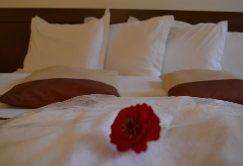 스위트, Phoenicia Comfort