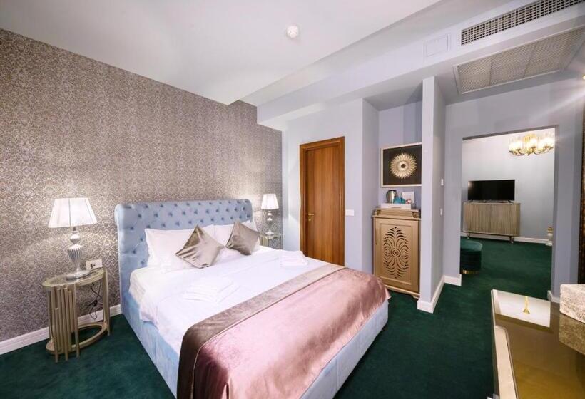 스위트, Phoenicia Comfort