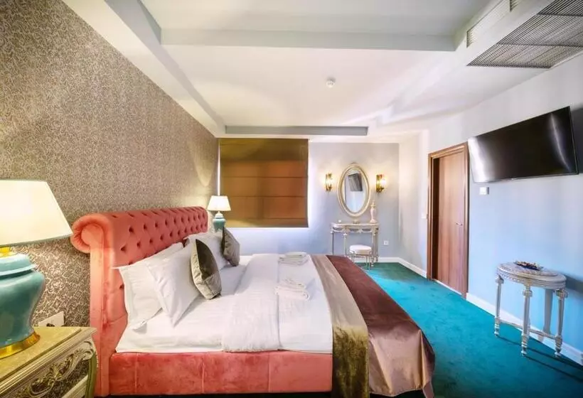סוויטה דלוקס, Phoenicia Comfort