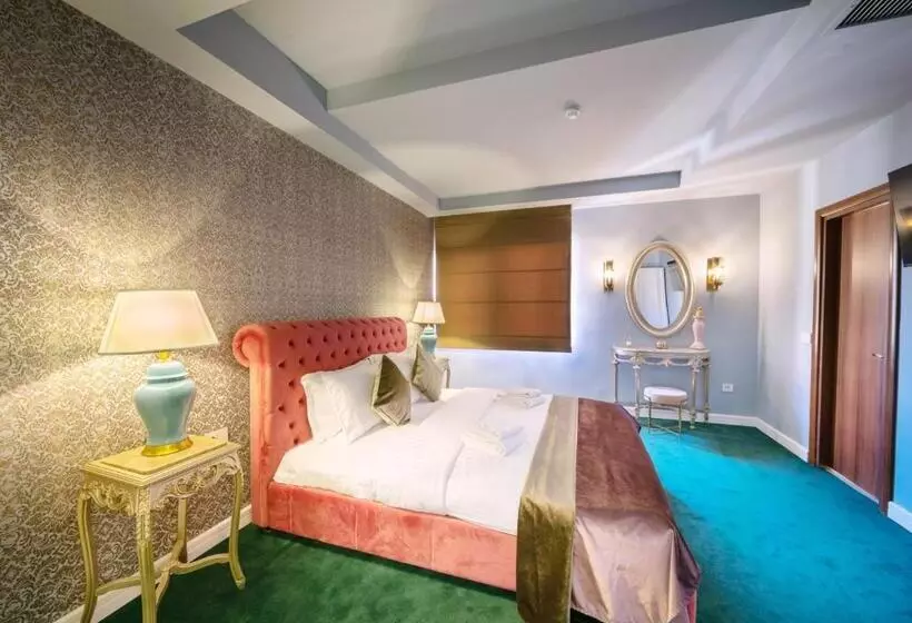 סוויטה דלוקס, Phoenicia Comfort