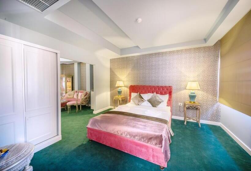 디럭스 스위트, Phoenicia Comfort