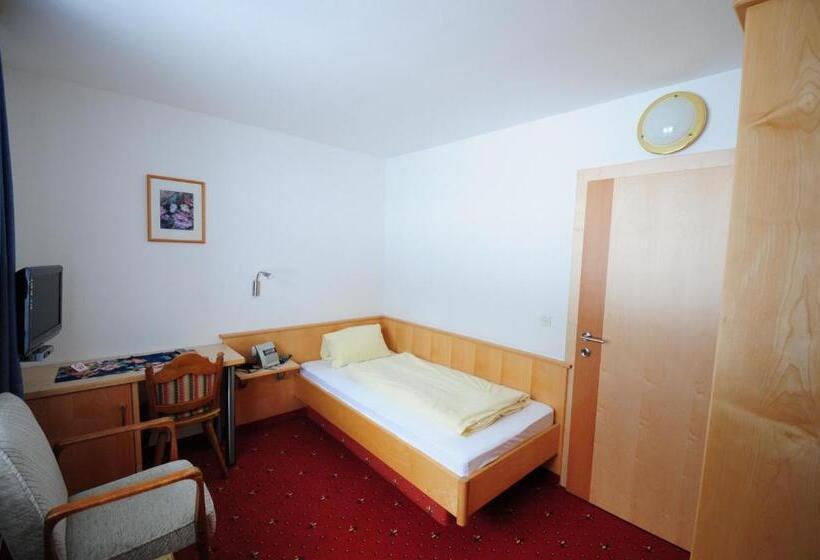 标准单人间, Tannenhof