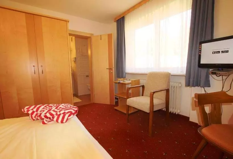 スタンダードシングルルーム, Tannenhof