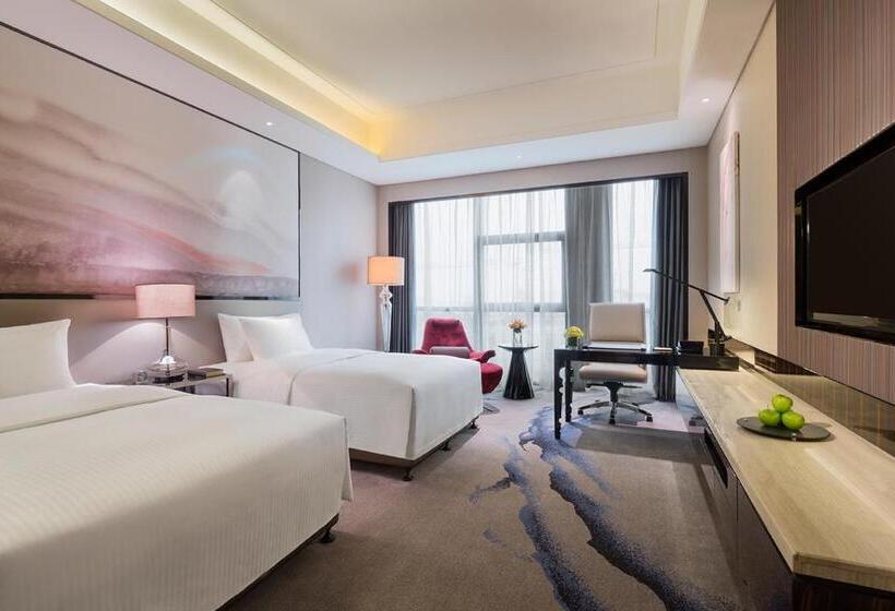 Номер Executive, Wanda Realm Wuhan
