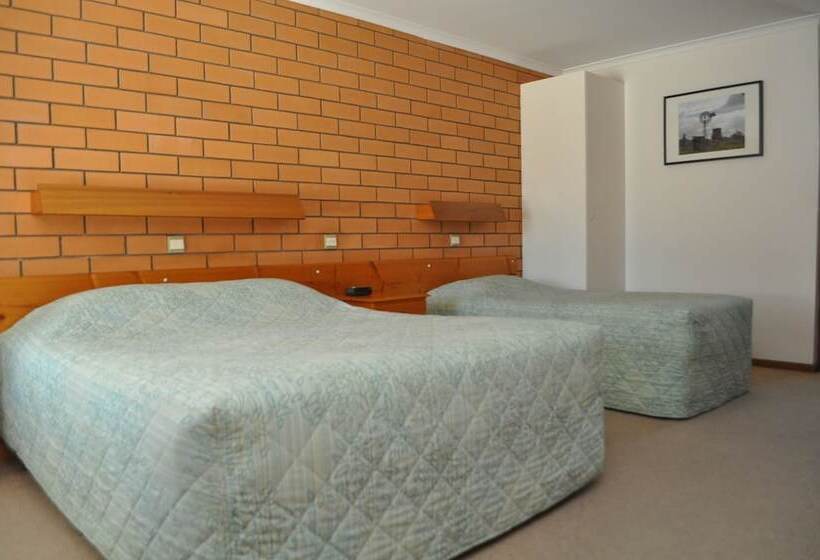 Номер Стандарт, Keith Motor Inn