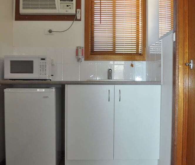 Номер Deluxe, Keith Motor Inn