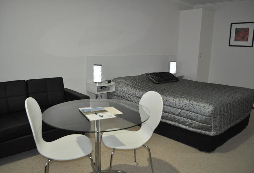 디럭스 룸, Keith Motor Inn
