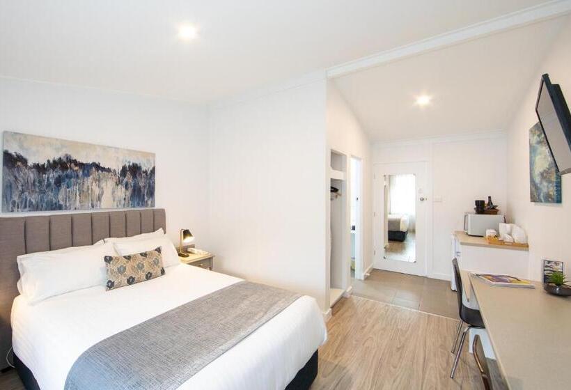 غرفة قياسية, New England Motor Lodge