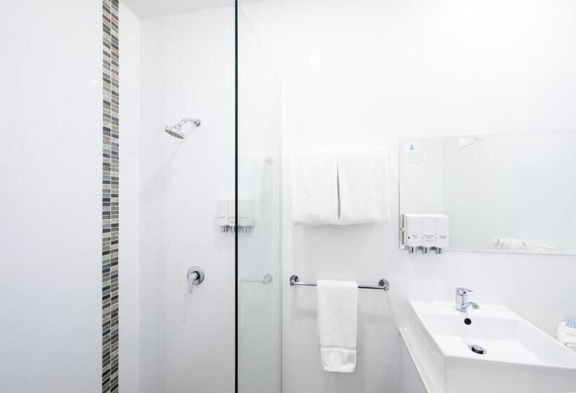 غرفة قياسية مزوَّدة بمطبخ, New England Motor Lodge