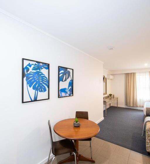 غرفة قياسية مزوَّدة بمطبخ, New England Motor Lodge