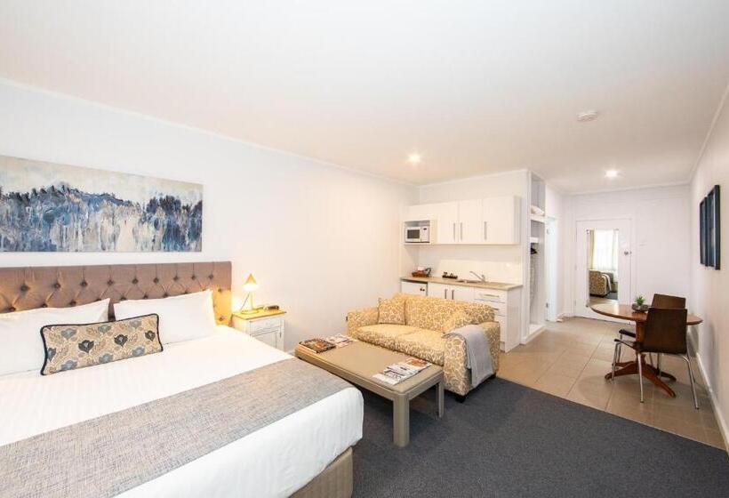 غرفة قياسية مزوَّدة بمطبخ, New England Motor Lodge