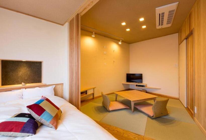 Camera Standard, Ryokan Oomuraya