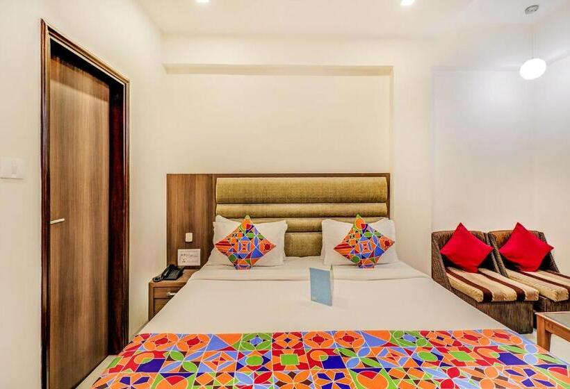 Trzyosobowy Executive, Summit