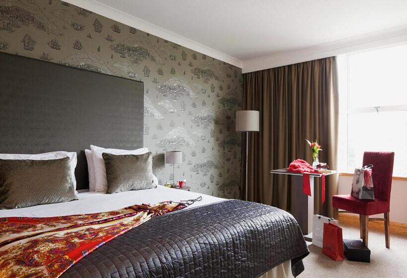 高级客房, Brandon House