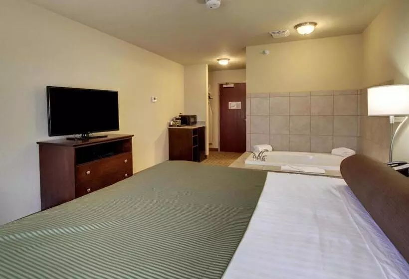 キングサイズベッドのデラックスルーム, Cobblestone Inn & Suites  Cambridge