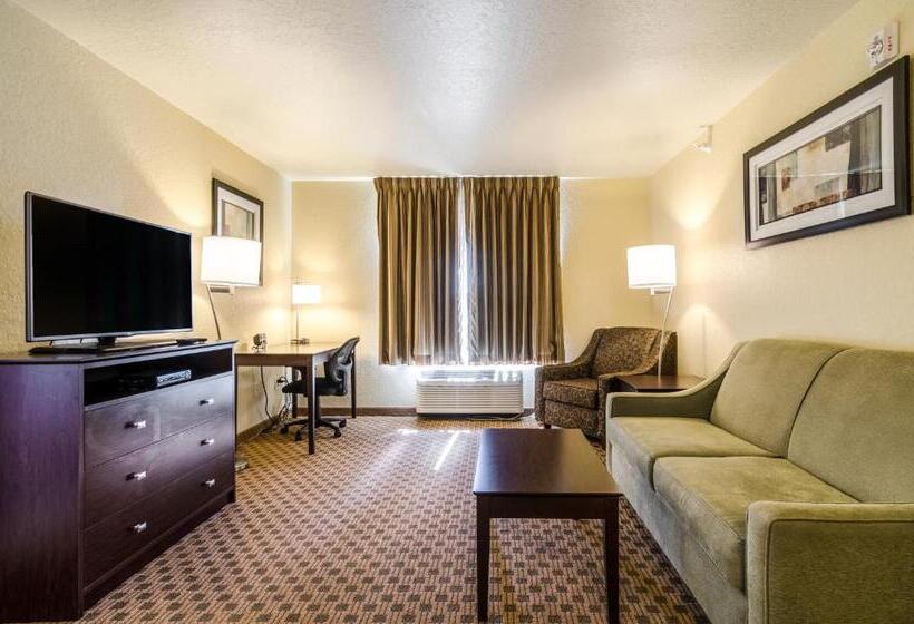 Четырехместный Номер Стандарт, Cobblestone Inn & Suites  Cambridge