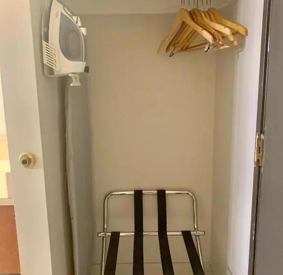 سوییت, Countryside Suites Lincoln I80