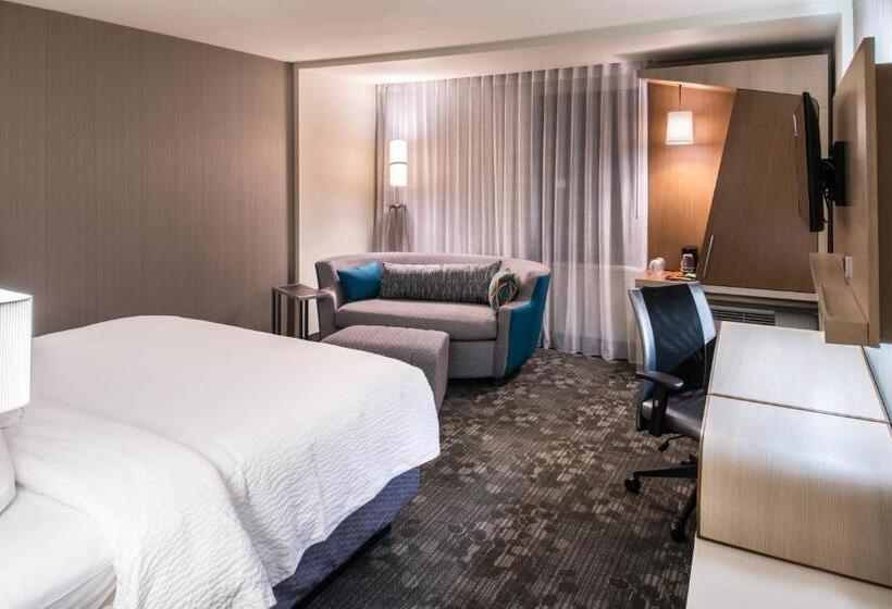 غرفة قياسية سرير كينج, Courtyard By Marriott Jacksonville