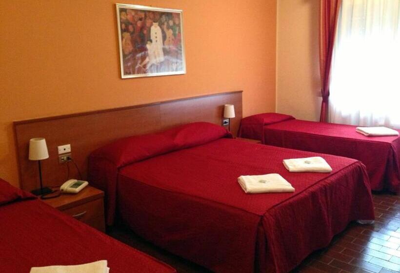 四人标准间, Forum