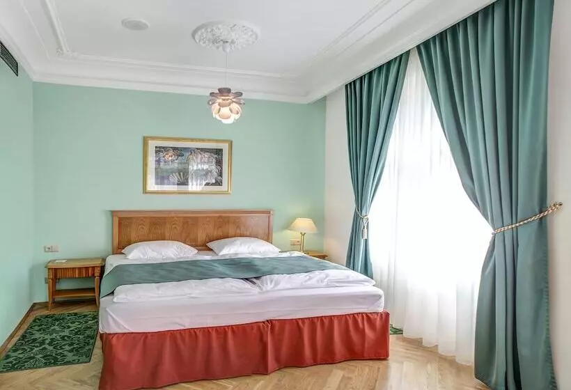 اتاق سوپریور, Grandhotel Ambassador Národní Dům