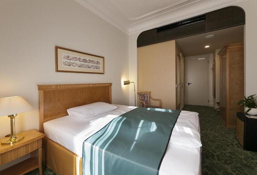 חדר סטנדרט יחיד, Grandhotel Ambassador Národní Dům