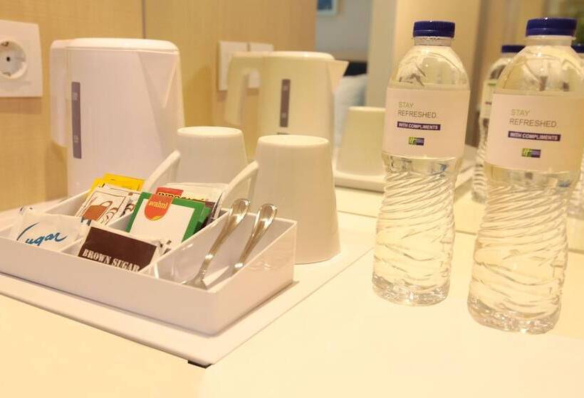 スタンダードルーム, Holiday Inn Express Jakarta International Expo, An Ihg