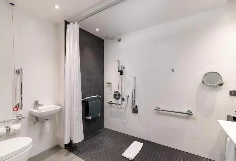 身障者適用キングサイズベッドルーム, Intercontinental London  The O2